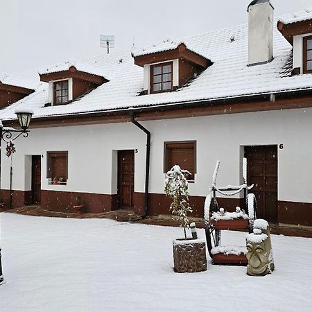 Zamecky Penzion Rotunda Breclav Luaran gambar