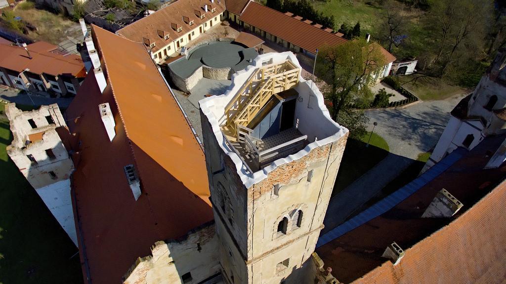 Zamecky Penzion Rotunda Breclav Luaran gambar